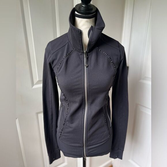 Lululemon Nice Asana Jacket *Ruffle Full Zip Black Jacket Size 4 - Picture 1 of 5